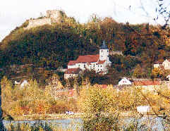 Burgberg mit Pfarrkirche