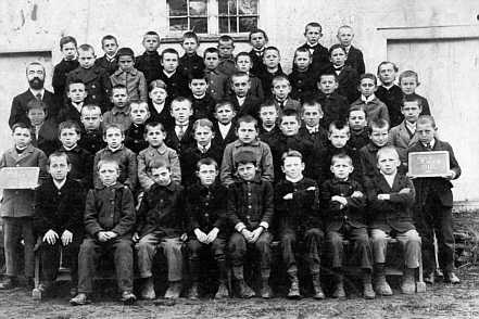 Mintraching Klasse 1919 der ca. 1908 Geborenen